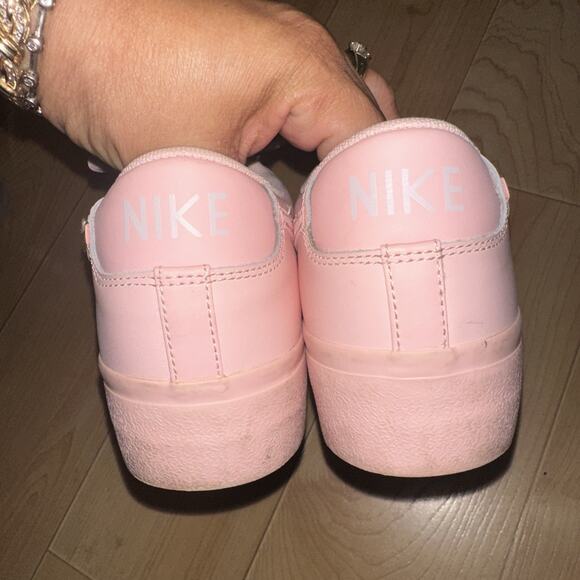Women's Nike Blazer Low Platform Atmosphere Pink DJ0292-600 Size 10 - Picture 4 of 9
